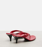 Gucci Neo 55 leather thong sandals