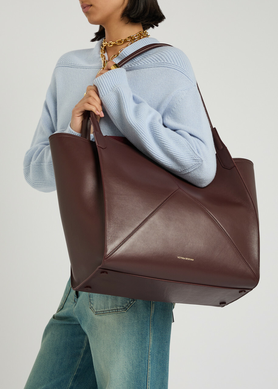 Victoria Beckham Victoria Panelled Smoothed Leather Tote - Burgundy - One Size