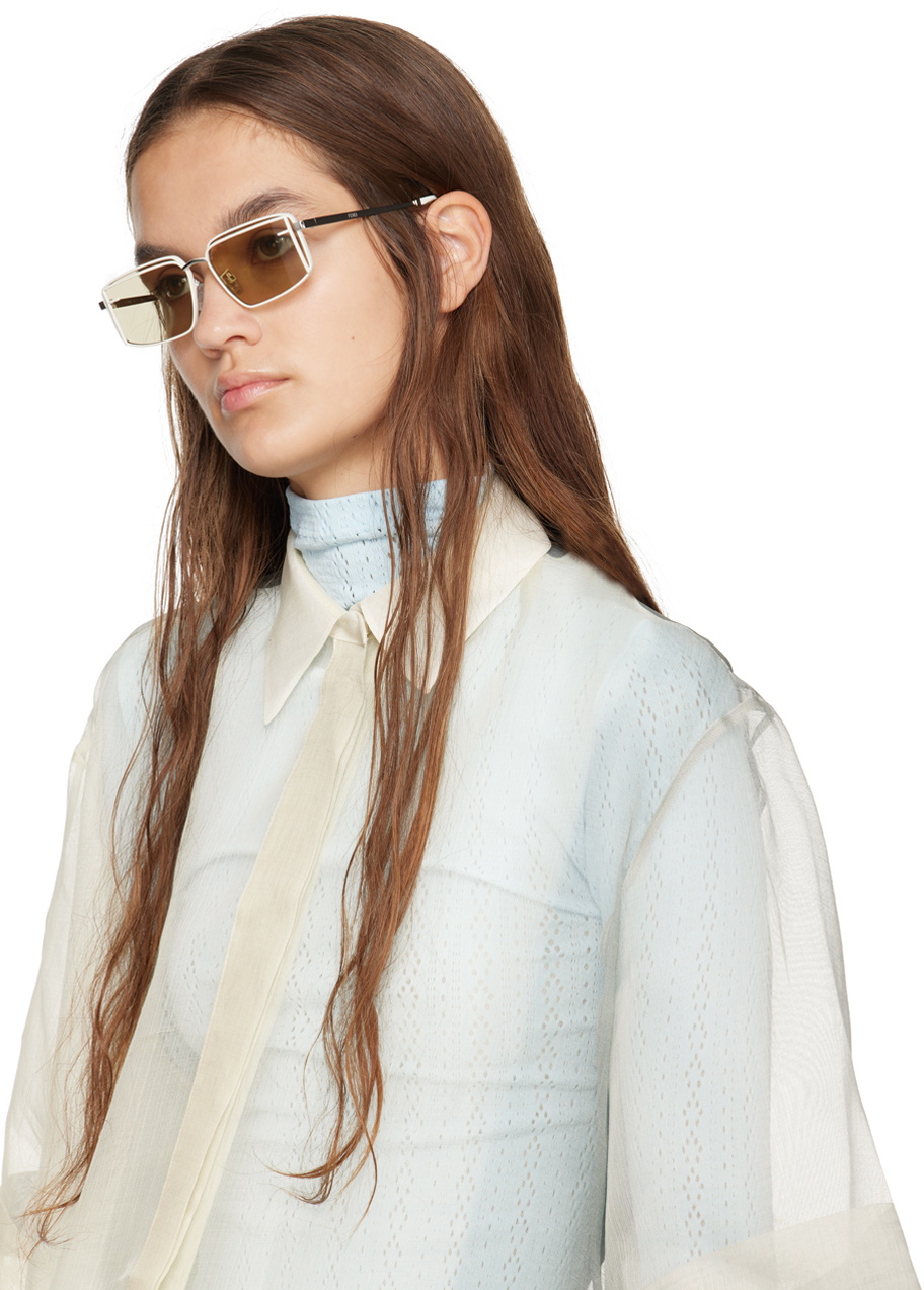 Fendi ホワイト スクエア サングラス FE40099F/25B Fendi ホワイト スクエア サングラス FE40099F/25B - メルカリ