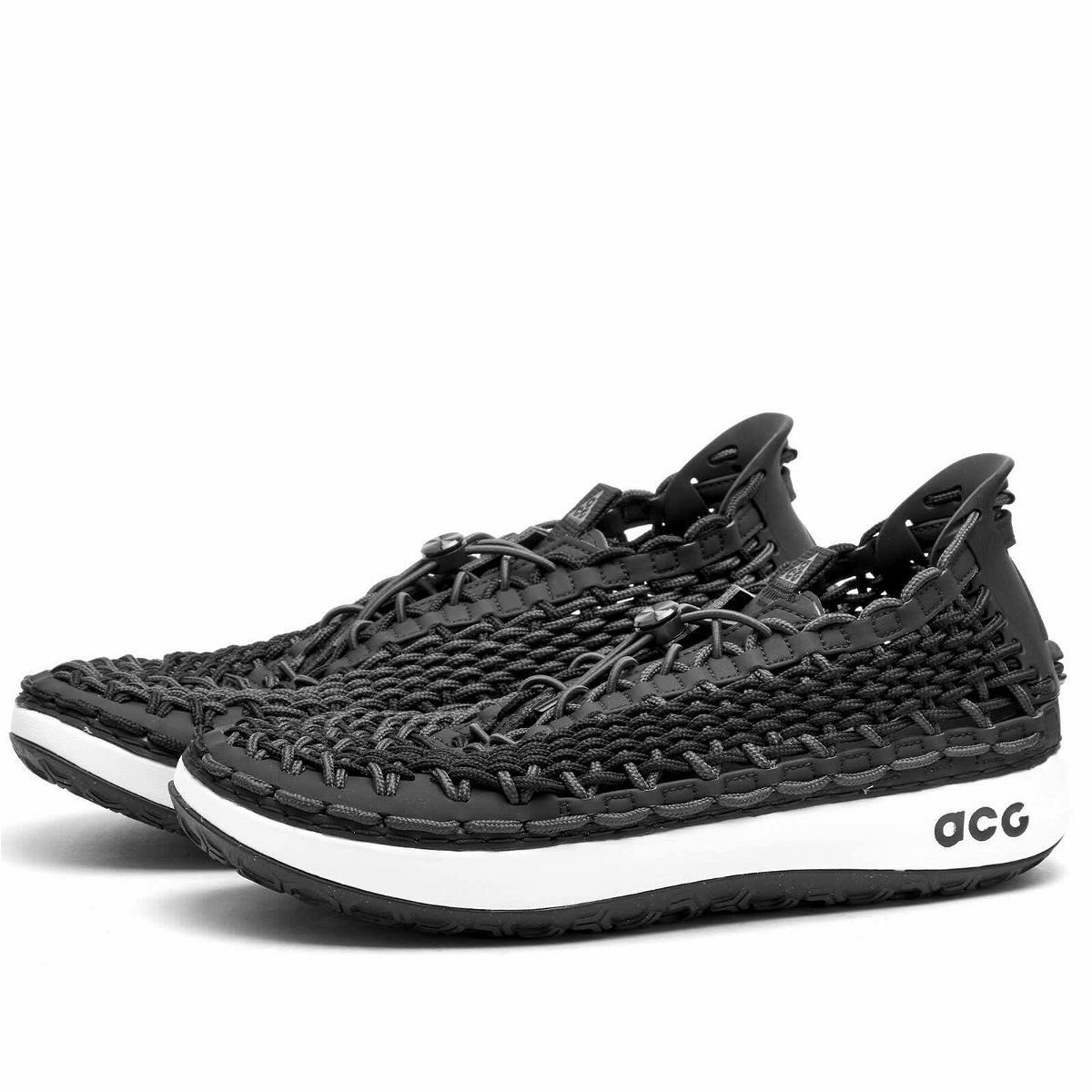 Photo: Nike ACG Watercat Sneakers in Black/Anthracite