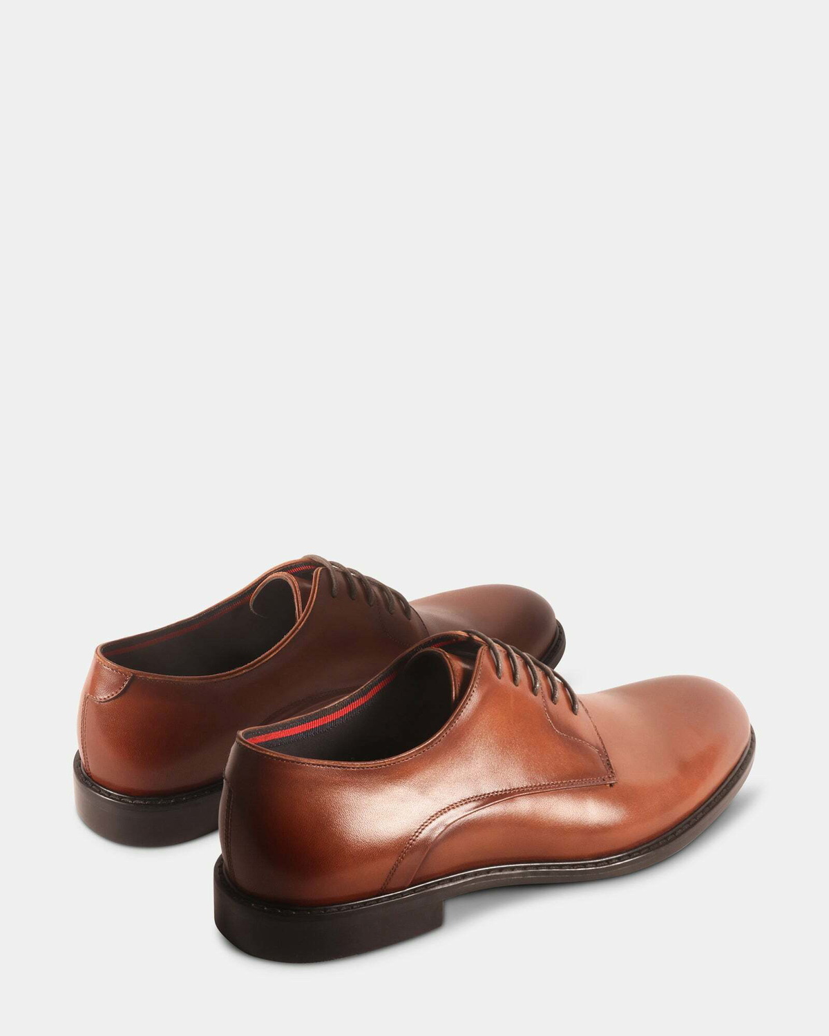 Steve Madden Estevio Dress Shoes in Brown
