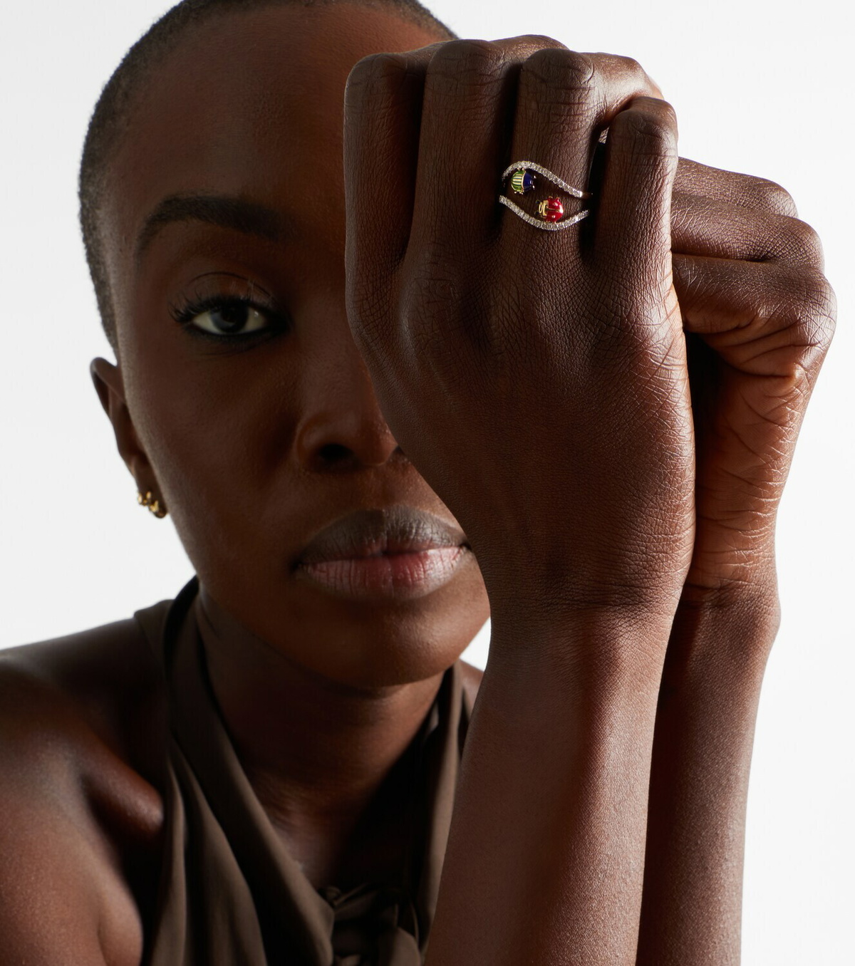 Yvonne Léon Alliance Coccinelle Scarabée Mini 9kt gold and enamel ring with diamonds