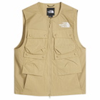 The North Face Men's Mountain Wind Vest in Khaki Stone