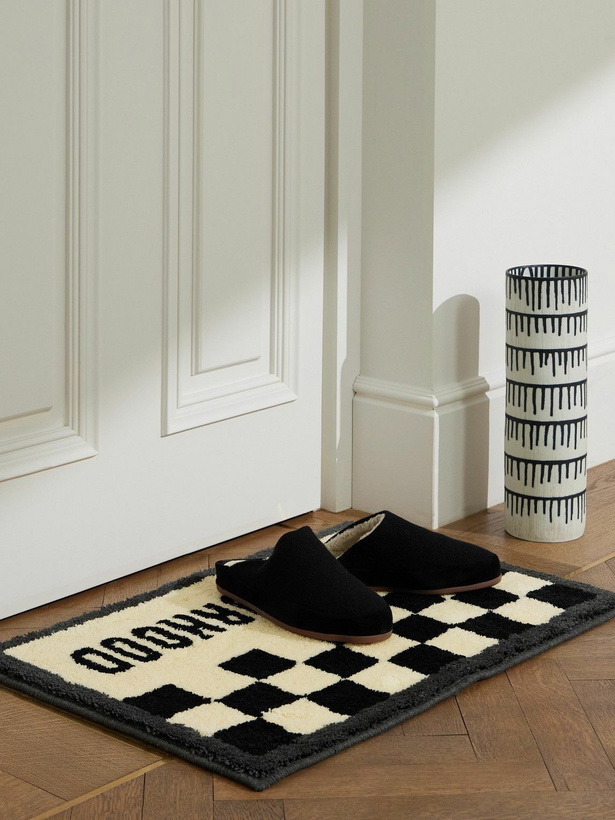 Cold Picnic Off-White Talking Rocks Rug