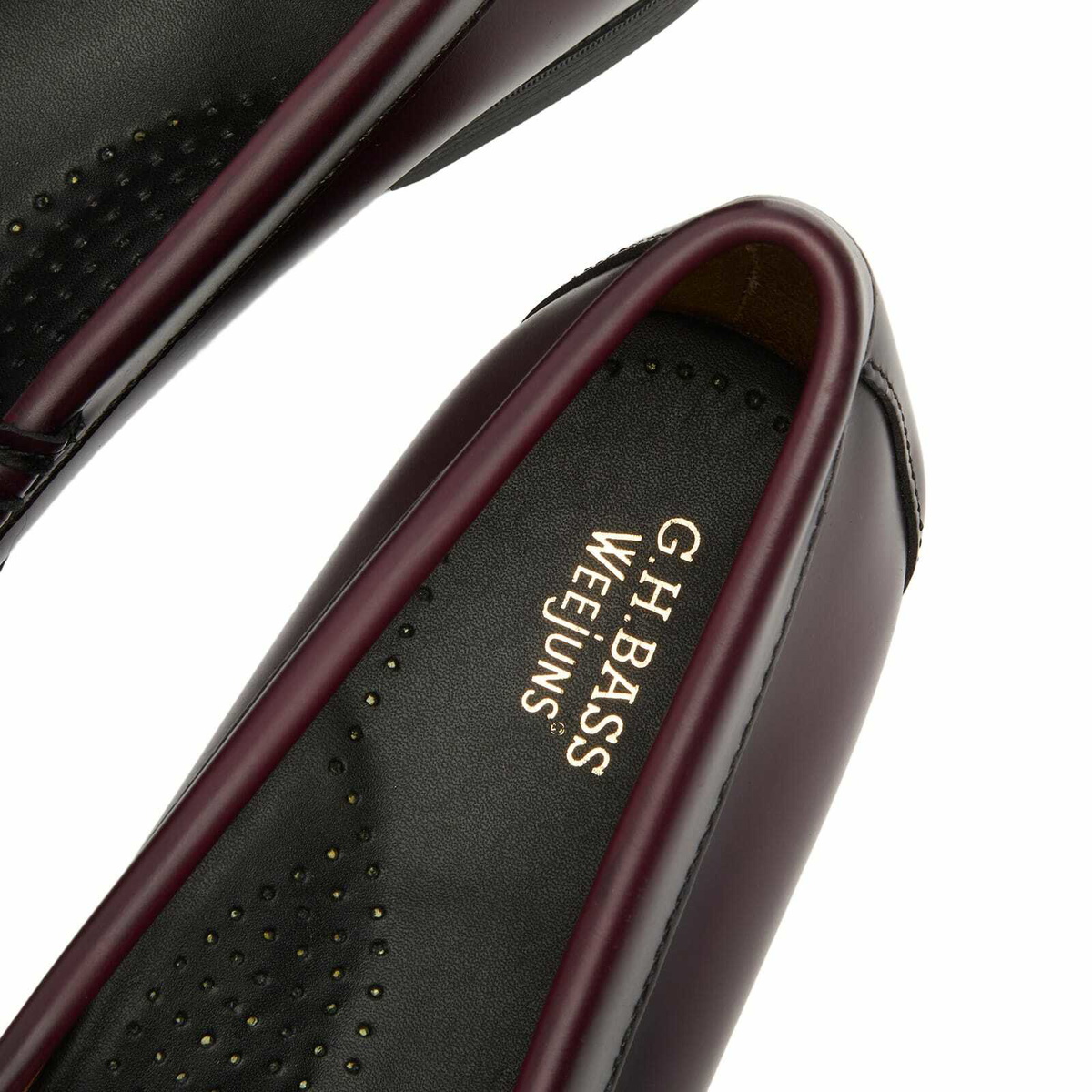 Bass Weejuns Women's Weejun II Penny Loafer in Wine Leather