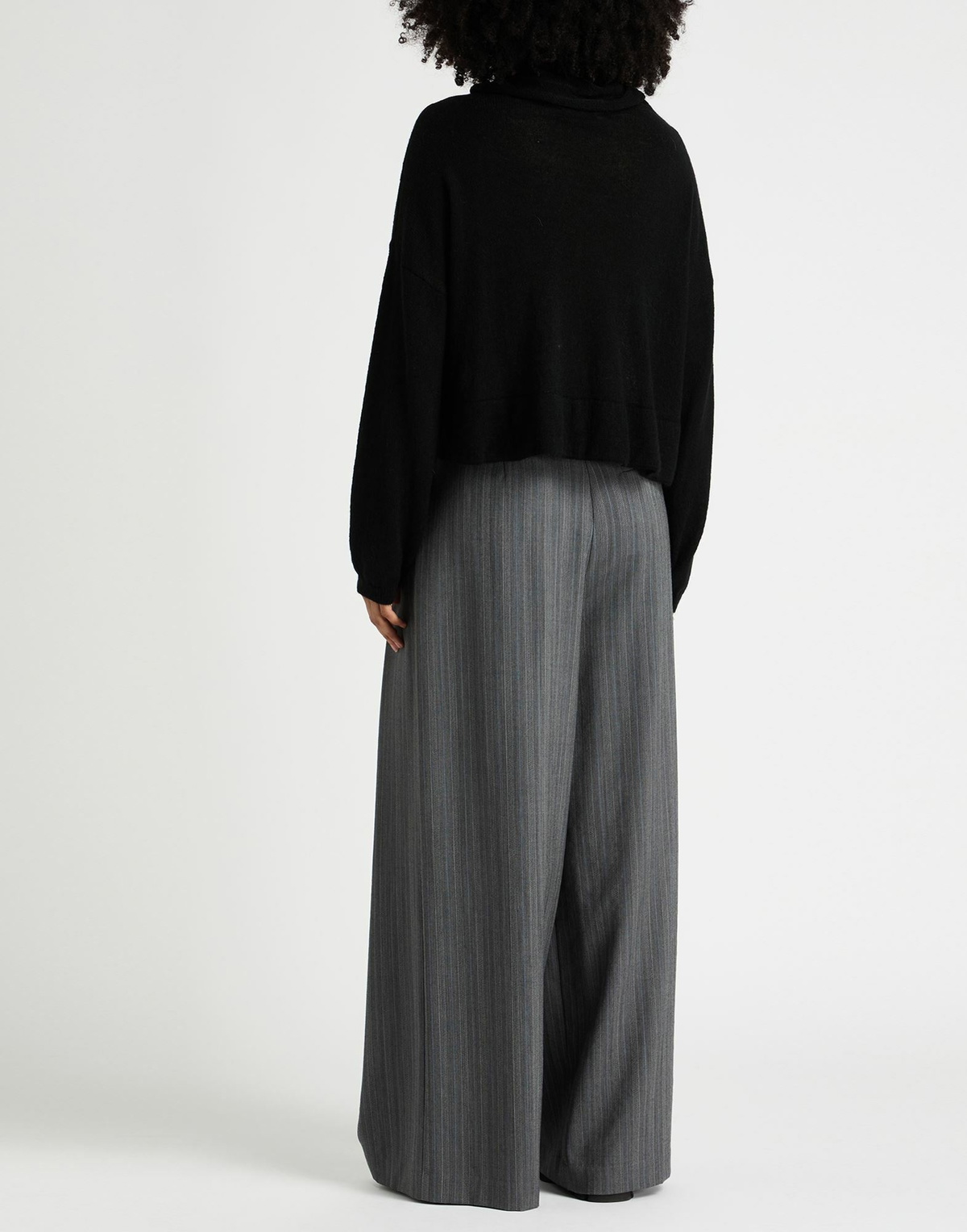 Manila Grace Womens Turtleneck in Black