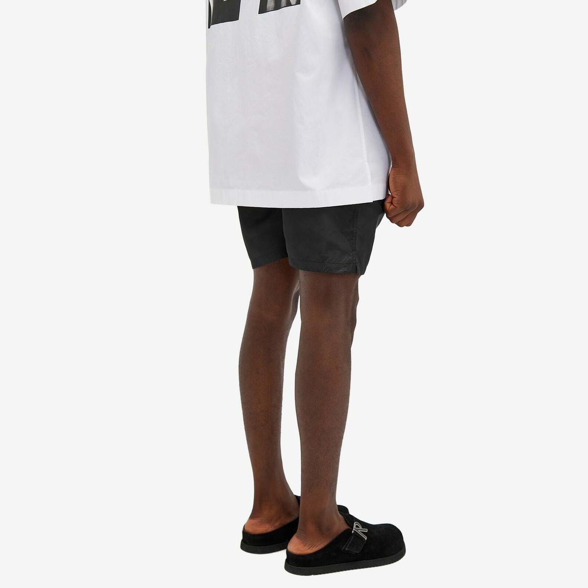 Off-White Men's Arrow Swim Shorts in Black/White