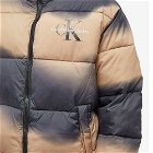Calvin Klein Men's Gradient Aop Puffer Jacket in 0Gk