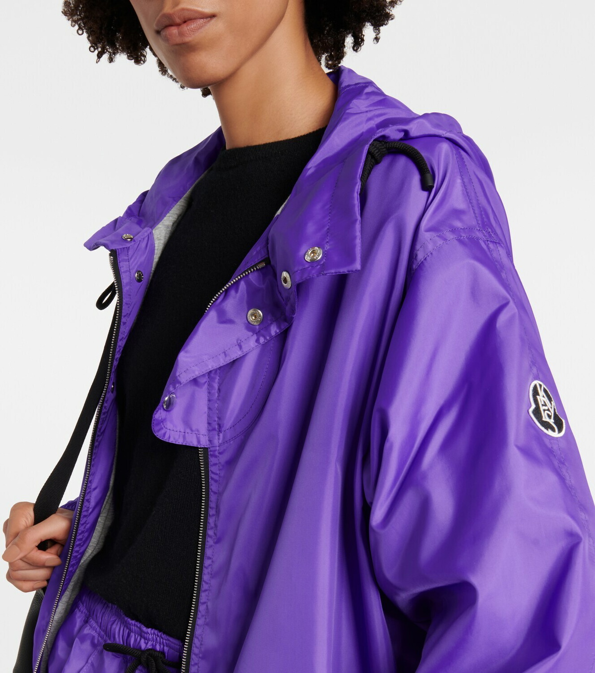 MONCLER GENIUS X ALICIA KEYS 2023春夏 フード付ブルゾン SOHO Moncler x Alicia Keys Spring 2023 Ad Campaign Review | The