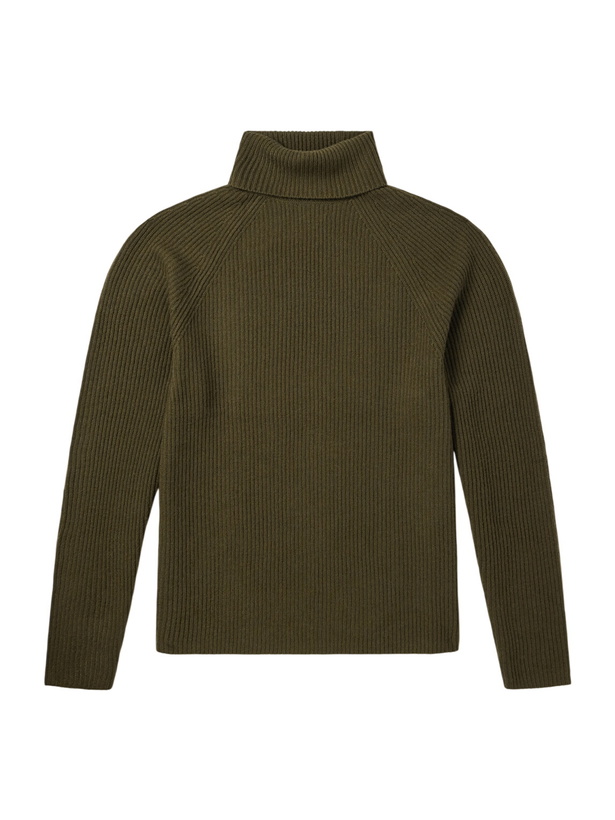 Photo: Gabriela Hearst - Wigman Cashmere Sweater - Green