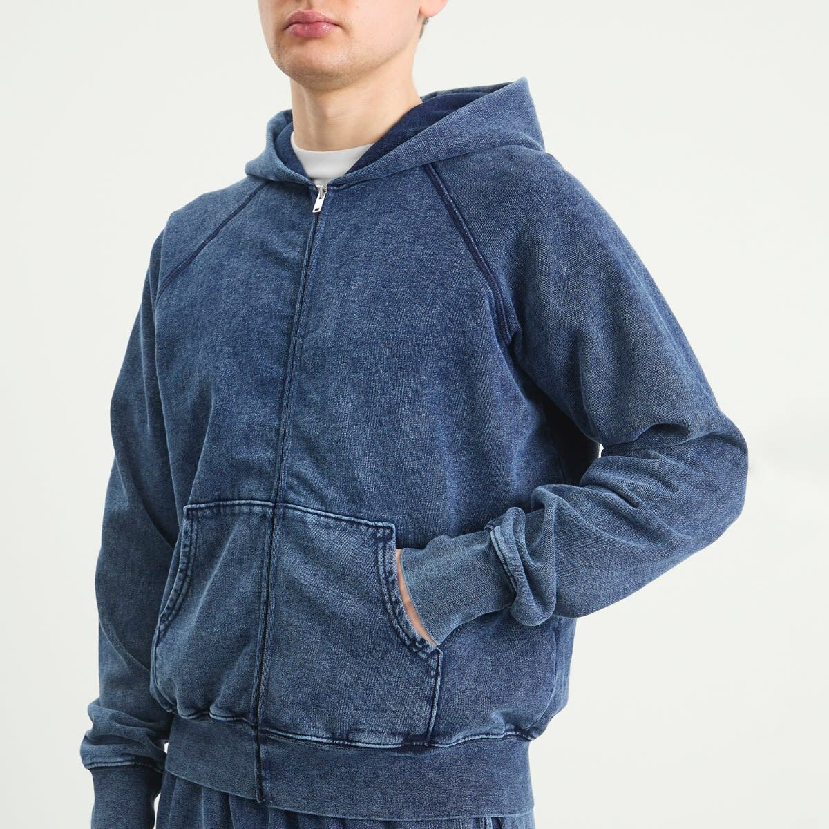 Les Tien Men's Heavyweight Raglan Zip Hoodie in Vintage Indigo