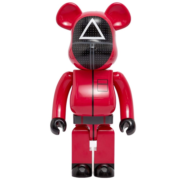 Photo: Medicom Be@rbrick Squid Game Guard △ in 1000%/Red