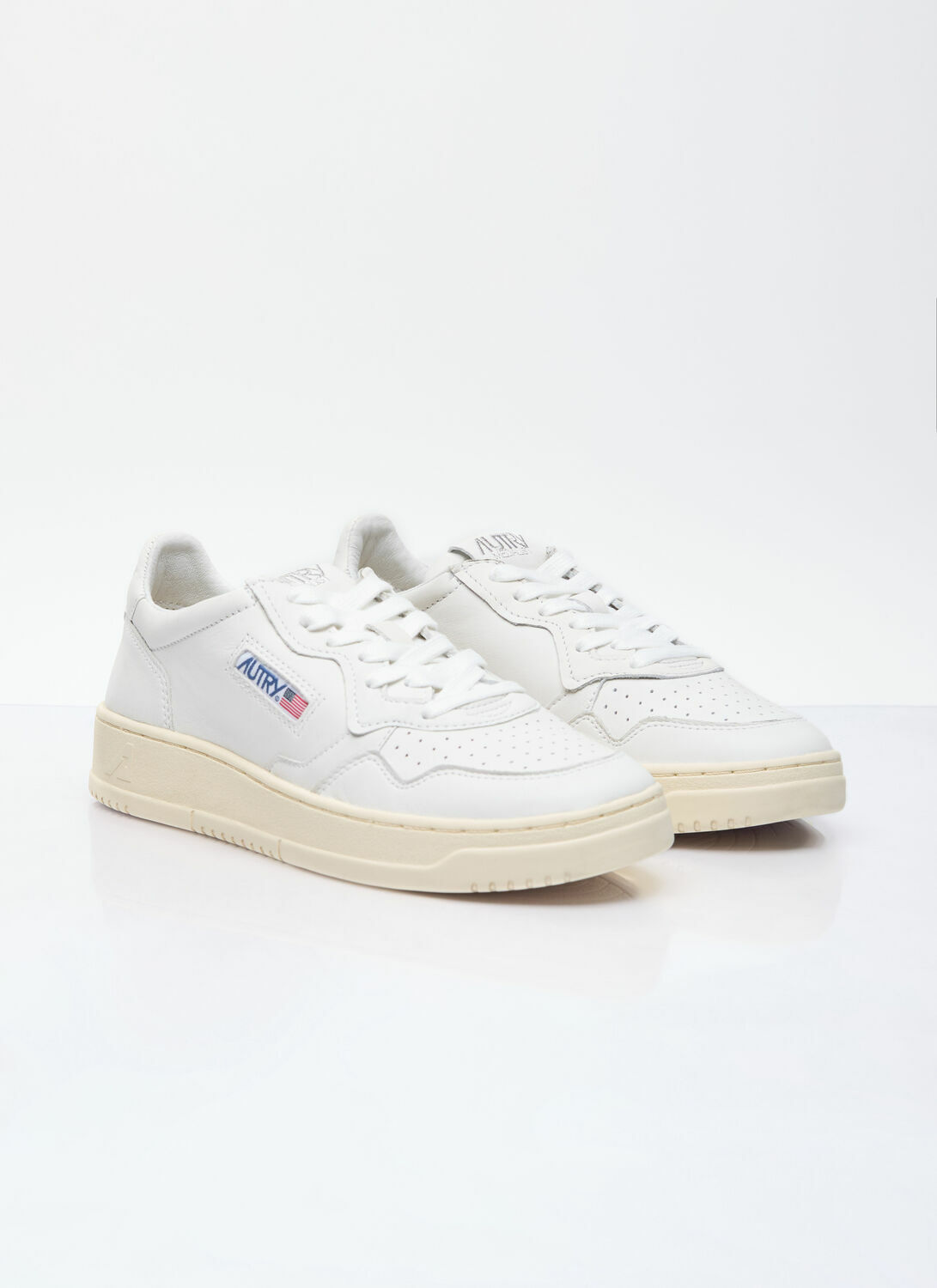 Autry Medalist Low Top Sneakers