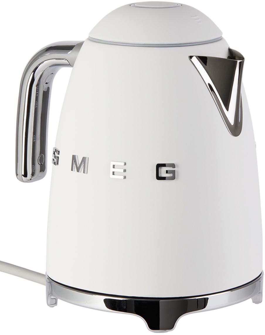 https://cdn.clothbase.com/uploads/b2fad69f-676a-4882-8677-a211be1ef91c/white-matte-electric-kettle-1.7-l-caus.jpg