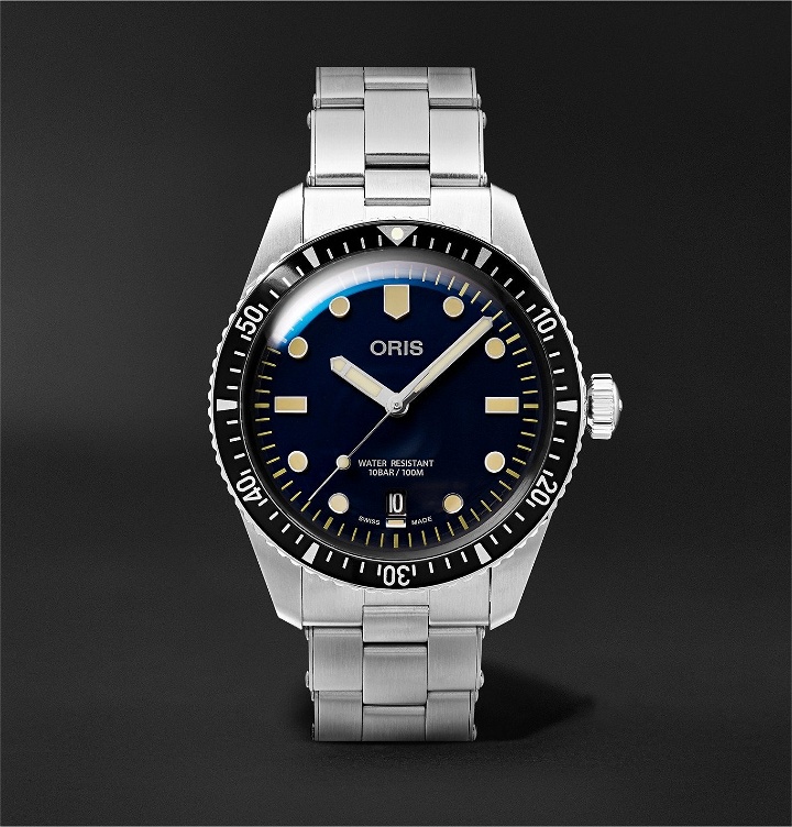 Photo: ORIS - Divers Sixty-Five Automatic 40mm Stainless Steel Watch, Ref. No. 01 733 7707 4055-07 8 20 18 - Blue