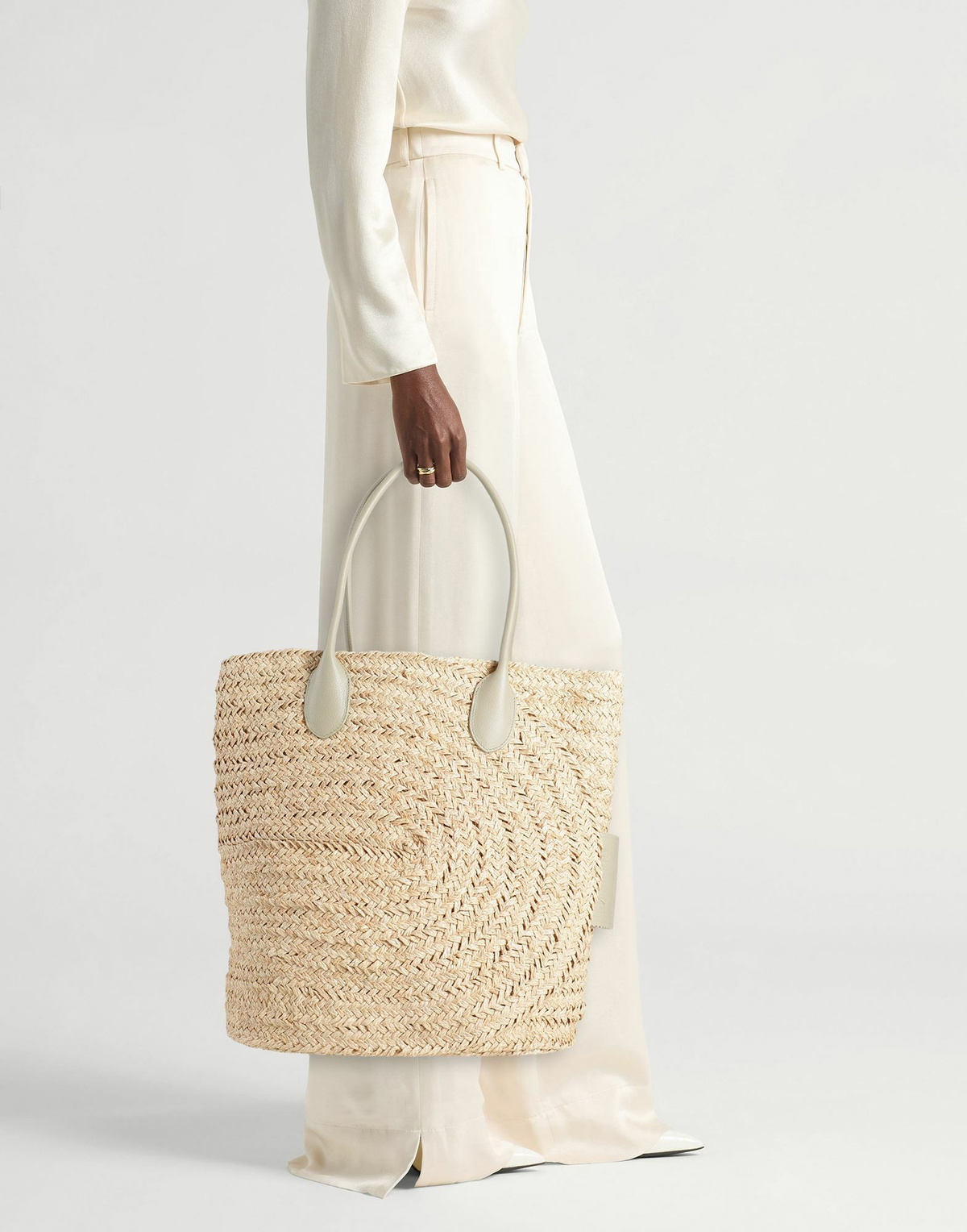 Burberry Womens Shoulder bag in Beige