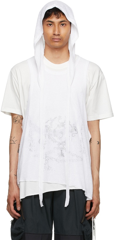 Photo: Hyein Seo White Double Layer Hood T-Shirt