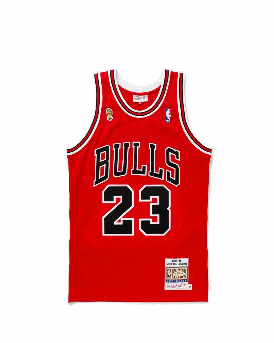 Photo: Mitchell & Ness Nba Authentic Jersey Chicago Bulls Road Finals 1995 96 Michael Jordan #23 Red - Mens - Jerseys