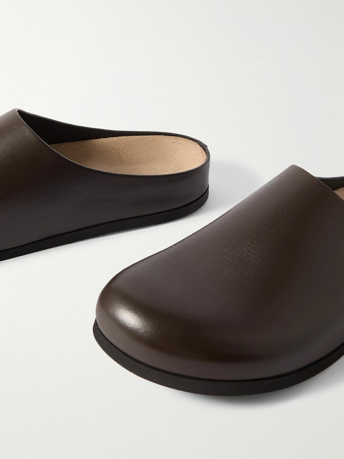 Common Projects - Leather Clogs - Brown