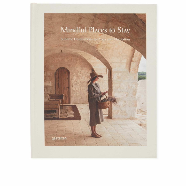 Photo: Mindful Places to Stay: Sublime Destinations for Yoga and Me in Gestalten 
