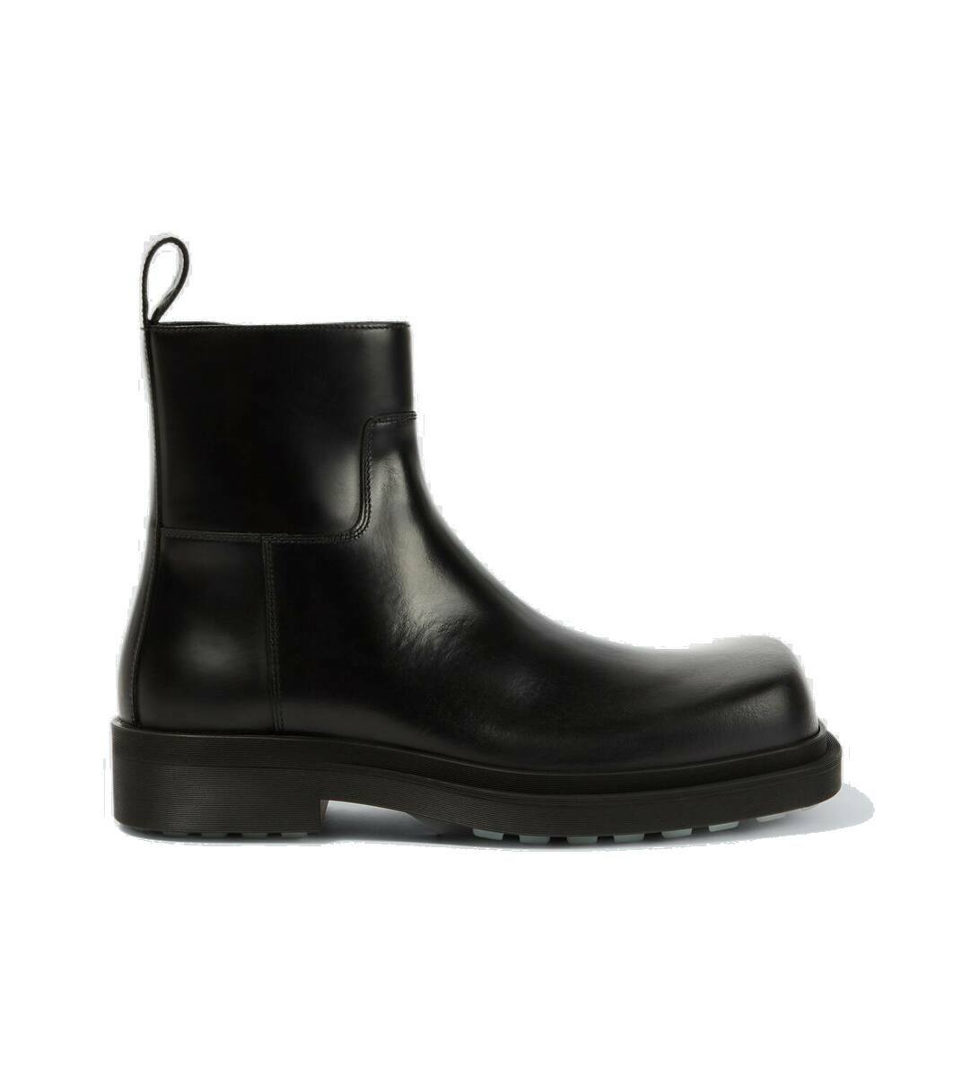 Bottega Veneta Men Black Leather Torino Ankle Boots main image 1