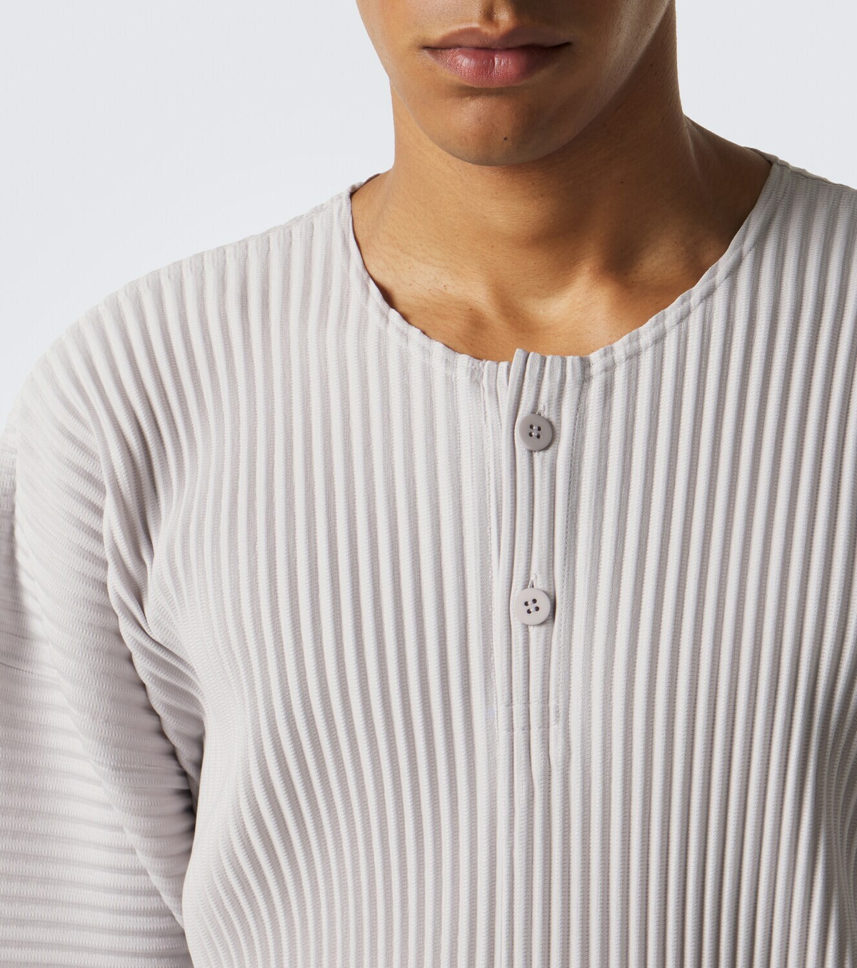 Homme Plissé Issey Miyake Monthly Colors: September pleated Henley shirt