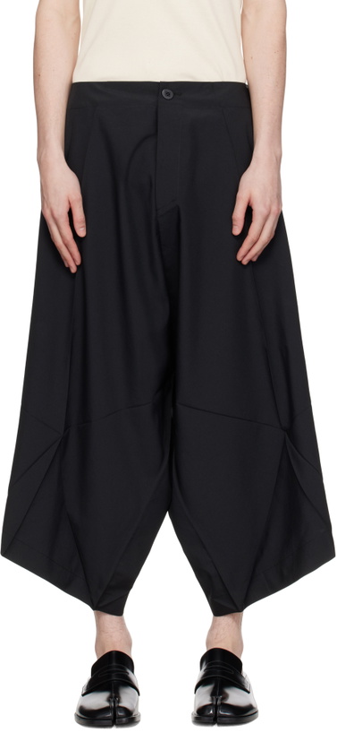 Photo: 132 5. ISSEY MIYAKE Black Unified Half Cubes Trousers