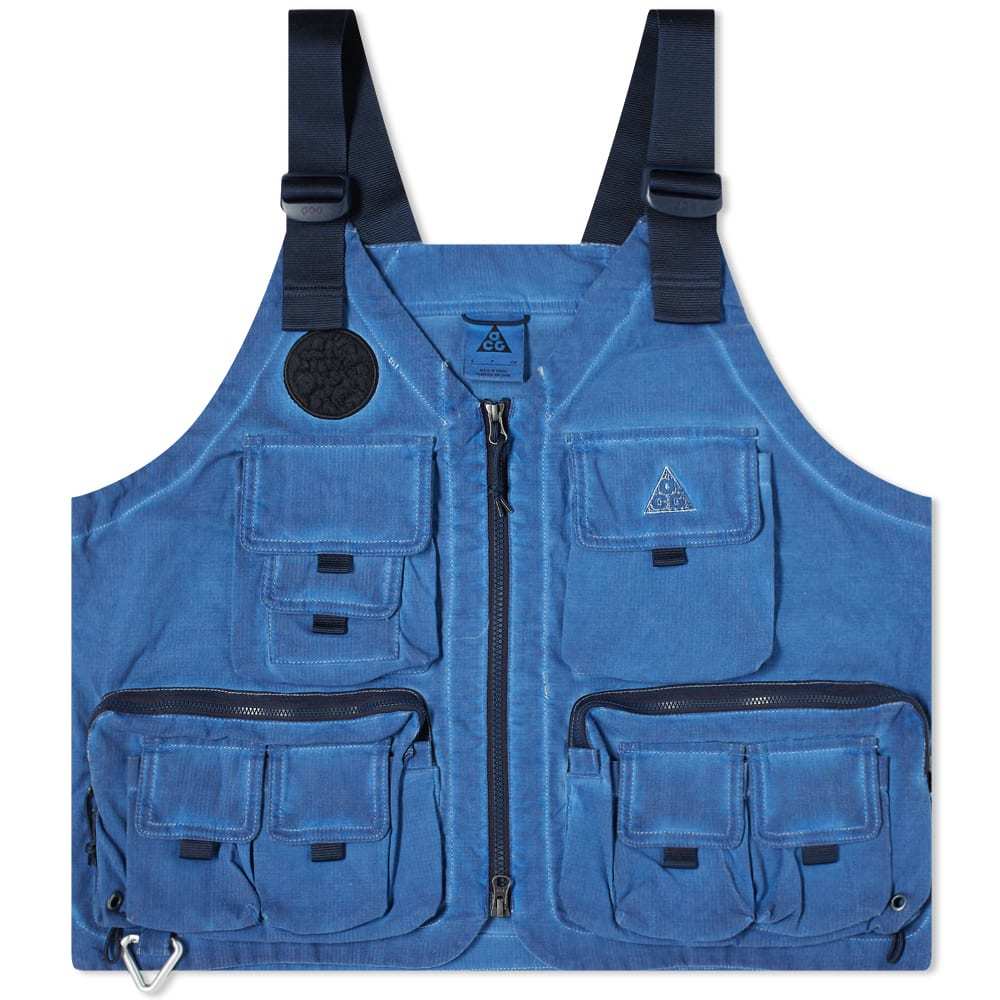 Photo: Nike ACG Watchman Peak Vest