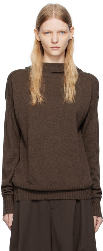 Photo: Edward Cuming Brown Twisted Sweater