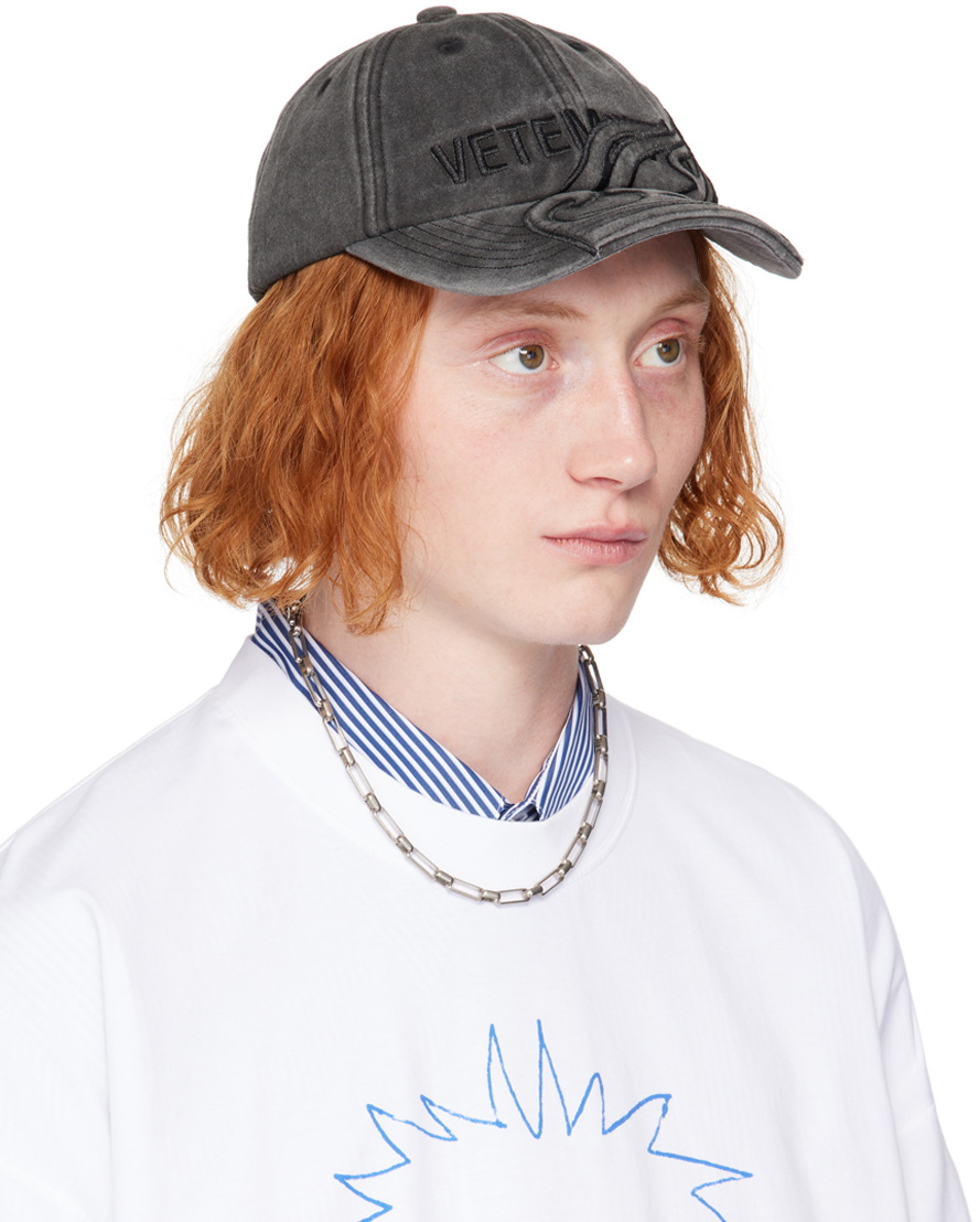 VETEMENTS Black Metal Logo Cap Vetements