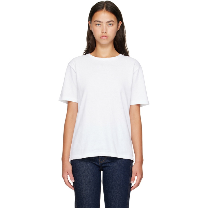 Photo: KHAITE White Mae T-shirt