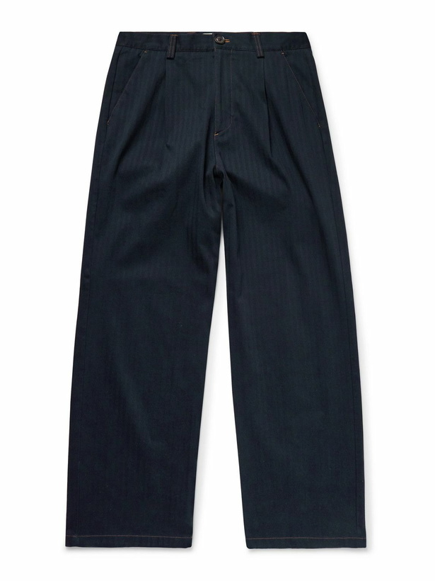 Photo: Oliver Spencer - Orsman Straight-Leg Pleated Herringbone Cotton-Blend Trousers - Blue