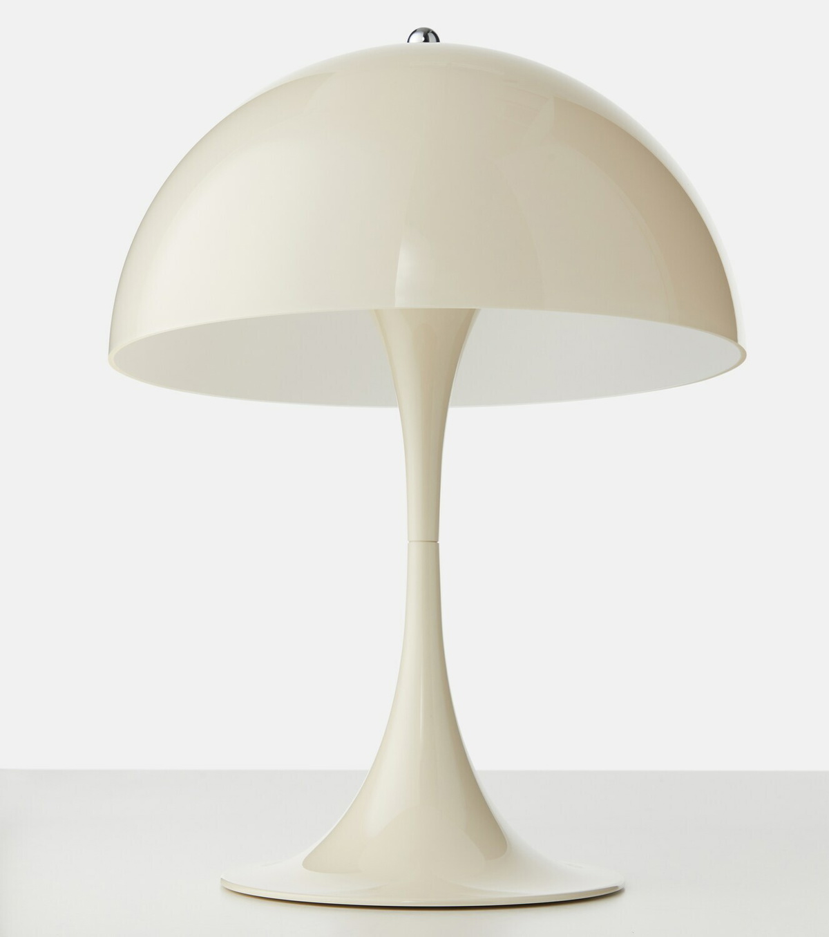 Louis Poulsen Panthella 320 table lamp by Verner Panton (universal plug)