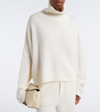 Lisa Yang Zerlina cashmere turtleneck sweater