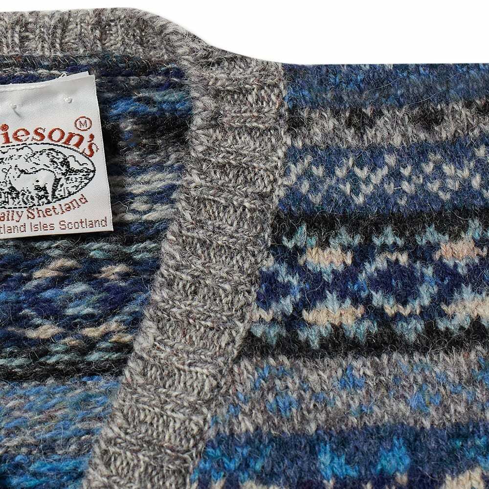 Jamieson's of Shetland Men's Fair Isle V-Neck Vest in Slate