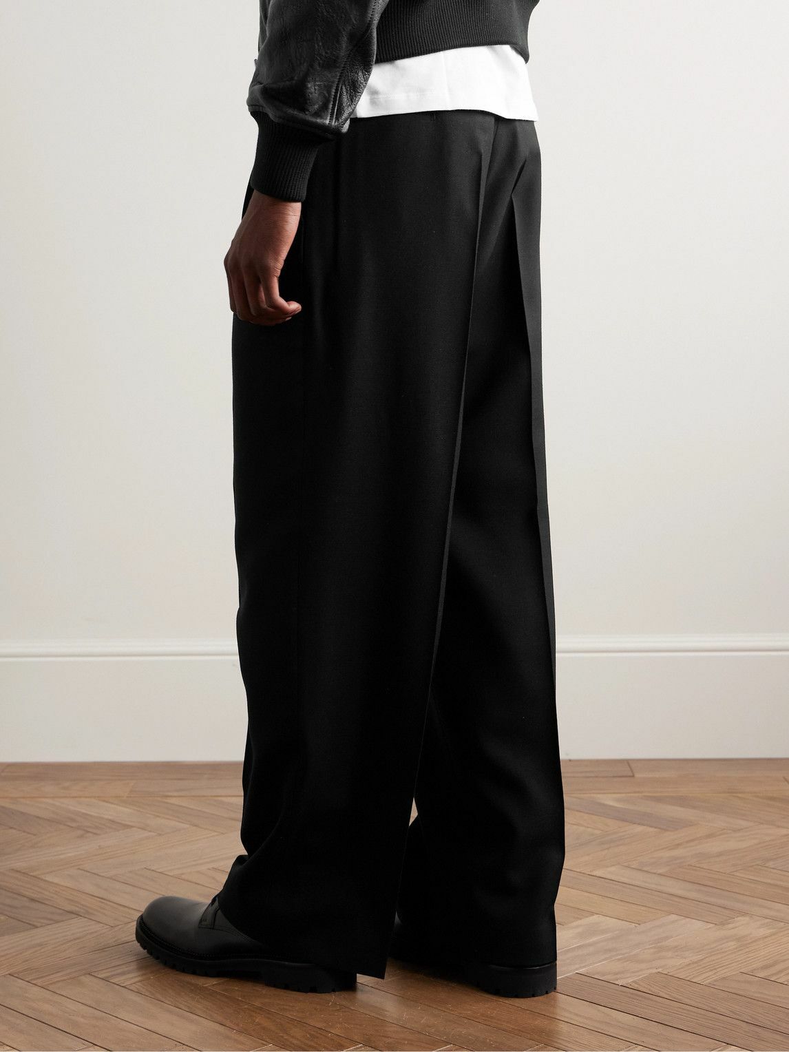 AMI PARIS - Wide-Leg Pleated Virgin Wool-Gabardine Trousers