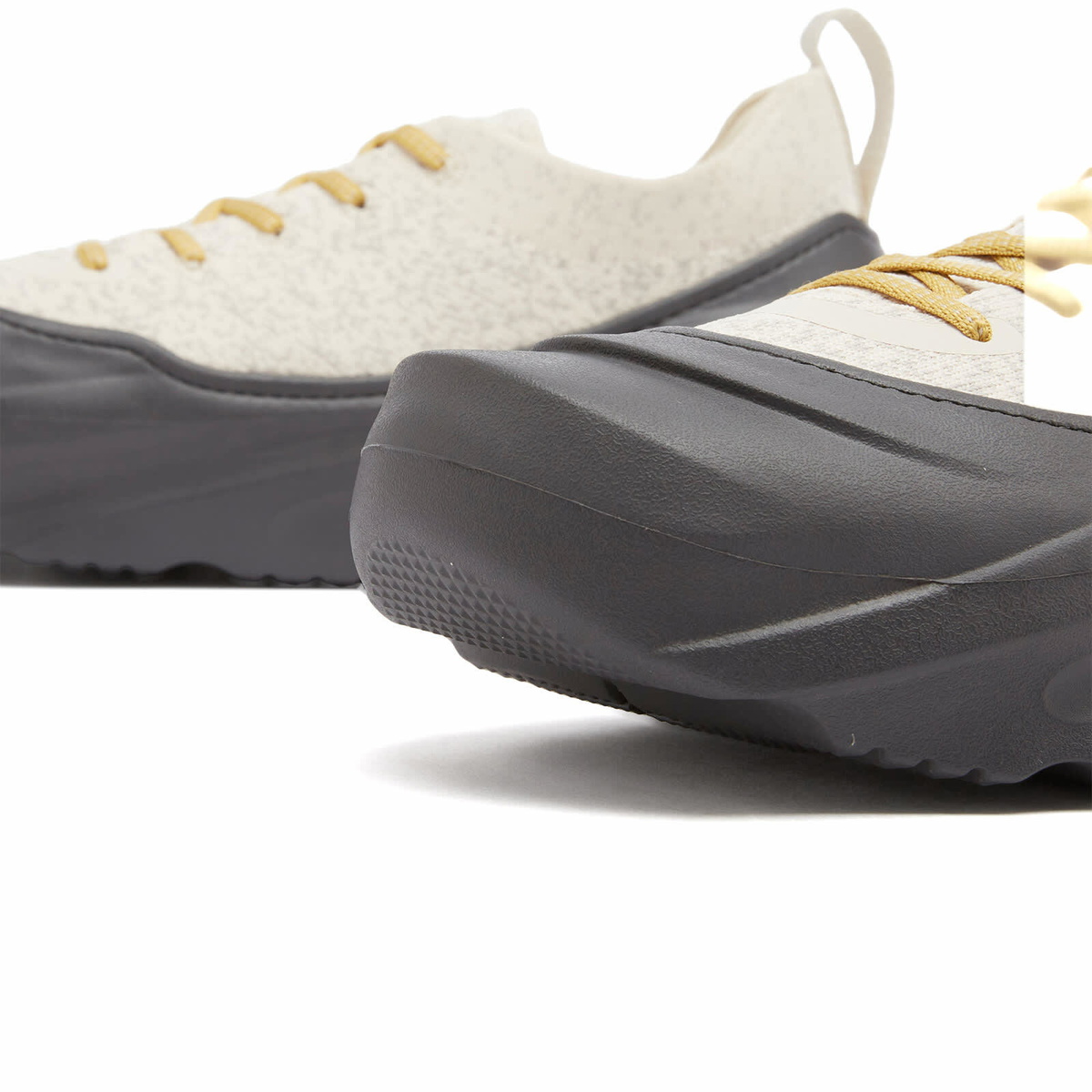 Crocs Men's Echo Surge in Almond Tint