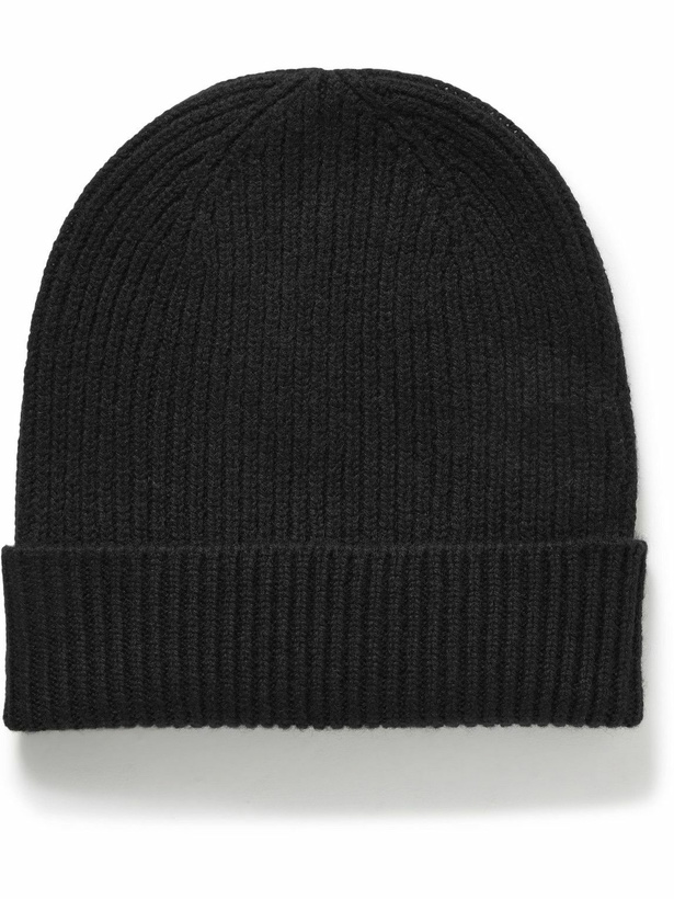 Photo: William Lockie - Ribbed Cashmere Beanie