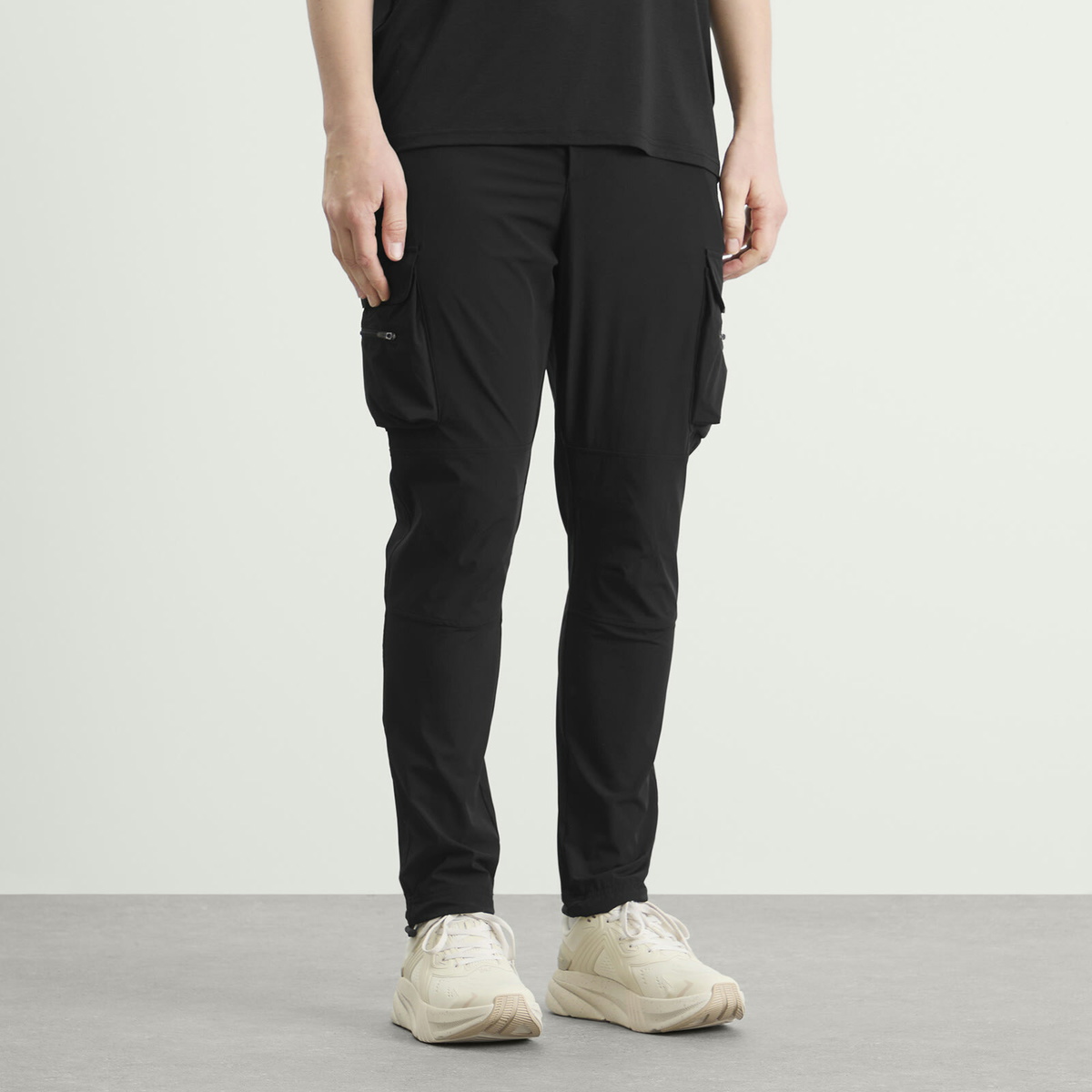 Represent Men's 247 Dna Pant in Jet Black