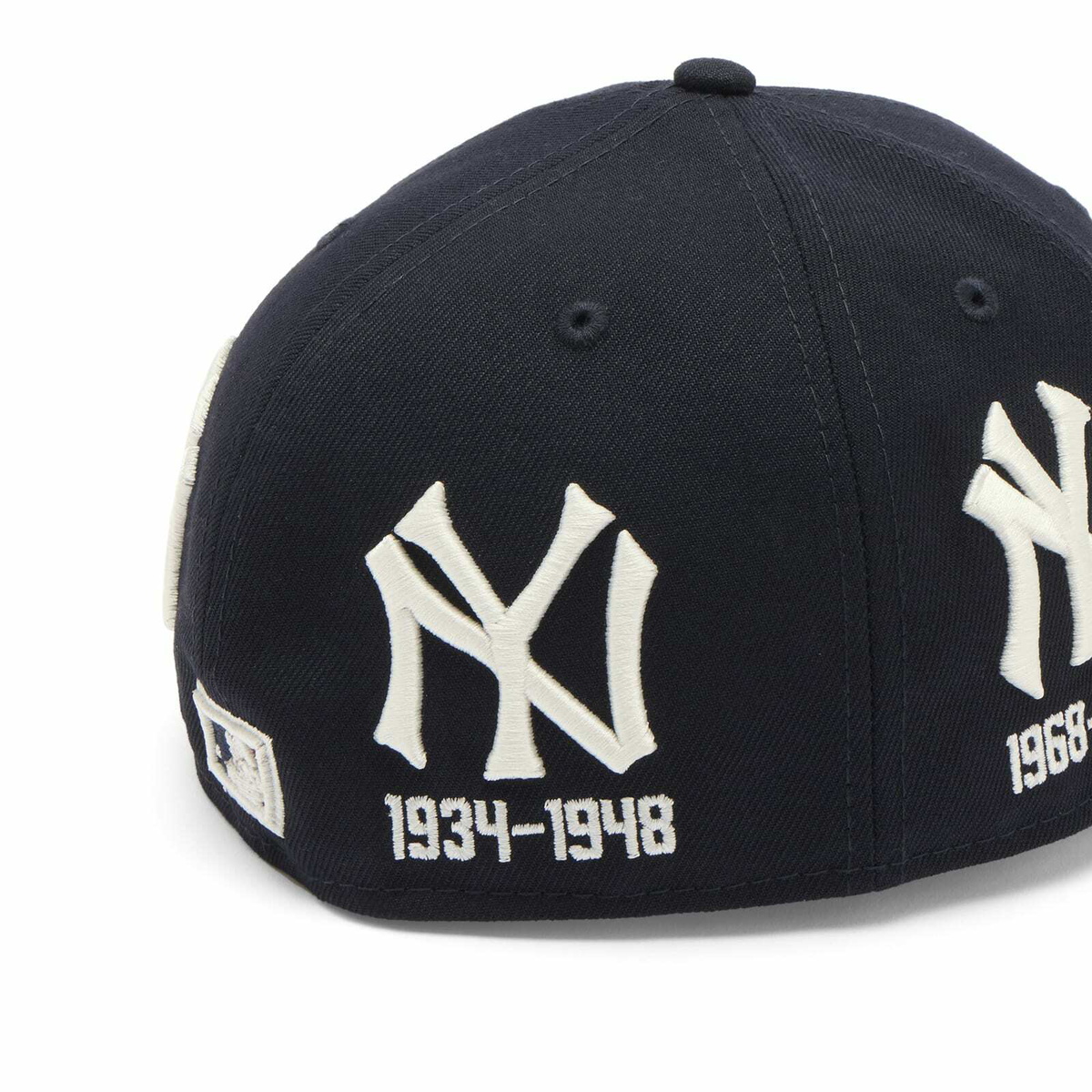 New Era New York Yankees AOE Pre Curved 59Fifty Cap in Navy