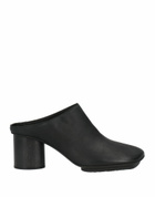 Uma Wang Womens Mules & Clogs in Black