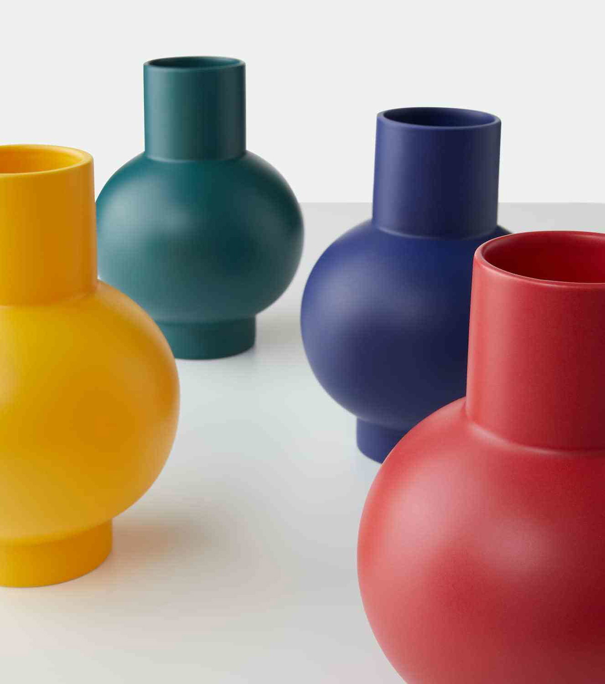 Raawii Strøm Large vase by Nicholai Wiig-Hansen