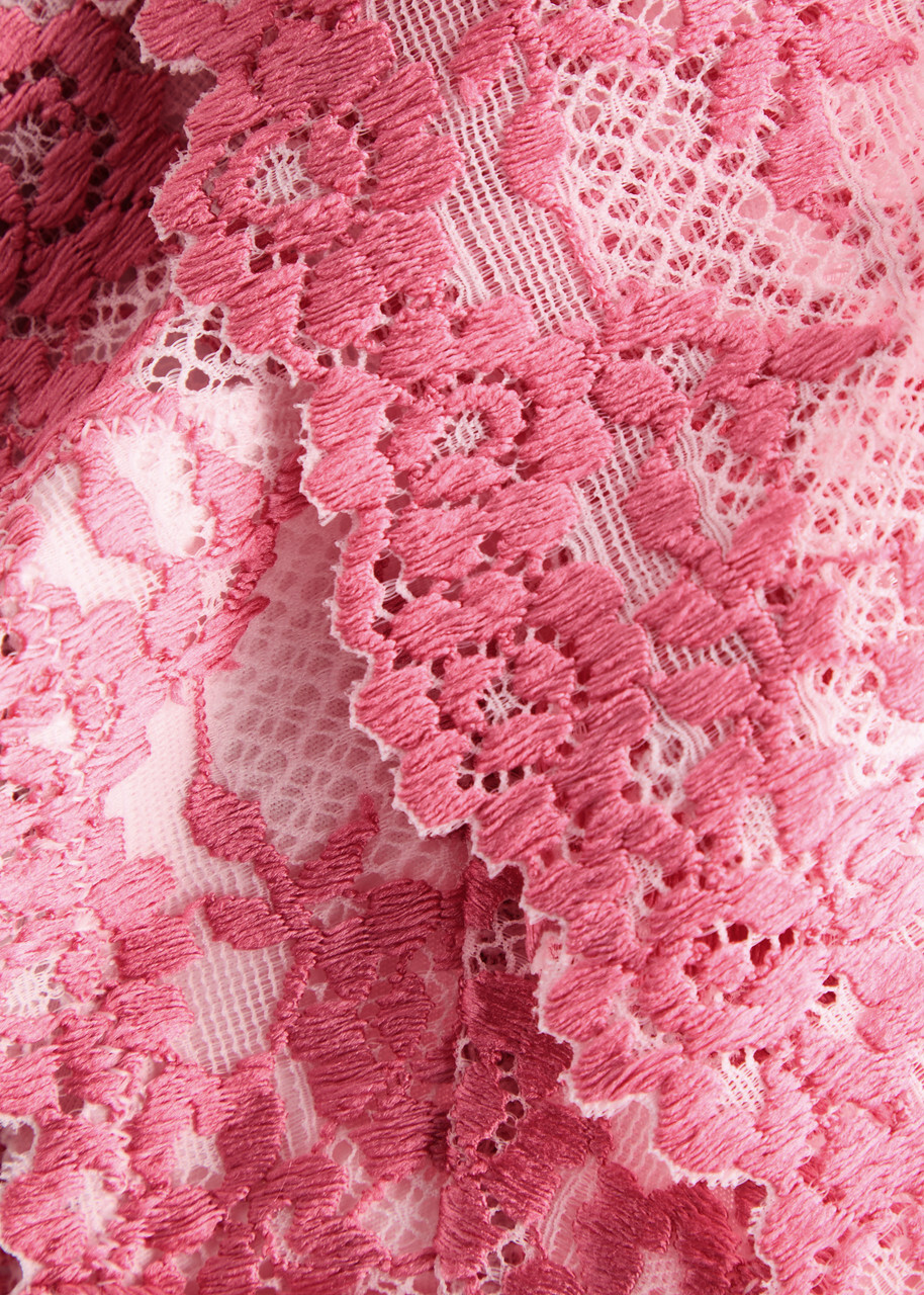 Wacoal Embrace Lace Embroidered Boyshorts Pink