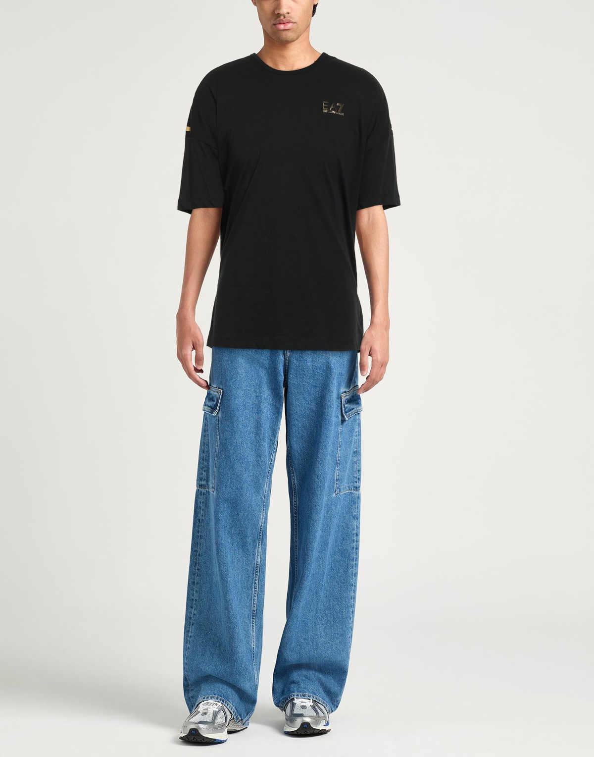 Ea7 Mens T-shirt in Black