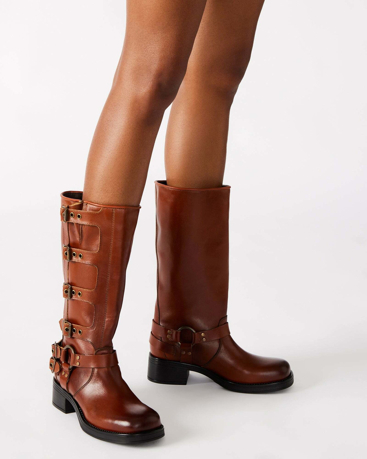Steve Madden Rockyy Boots in Tan