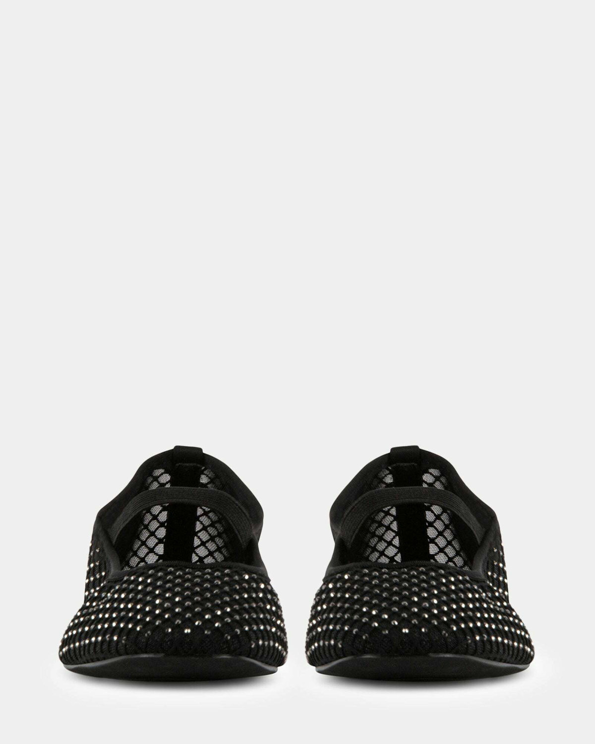 Steve Madden Roamm Flats in Black