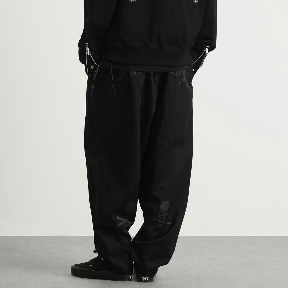 MASTERMIND WORLD Men's Wide Easy Pants in Black