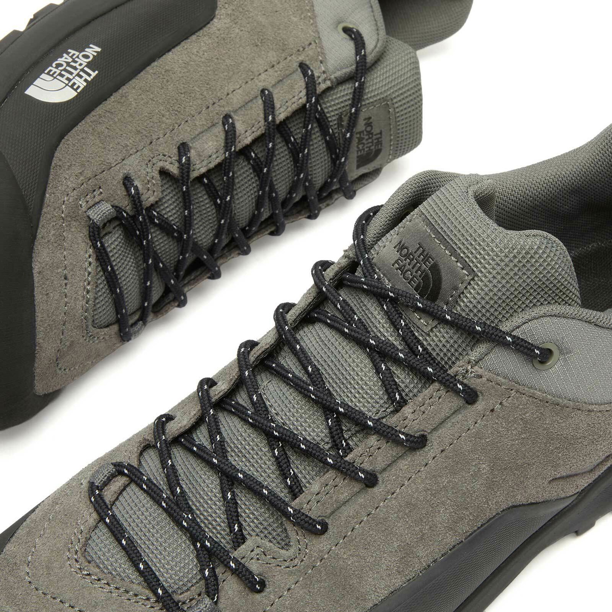 The North Face Men's Verto Approach in Smoked Pearl/Tnf Black