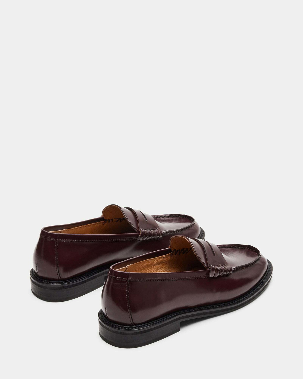Steve Madden Madison Flats in Burgundy