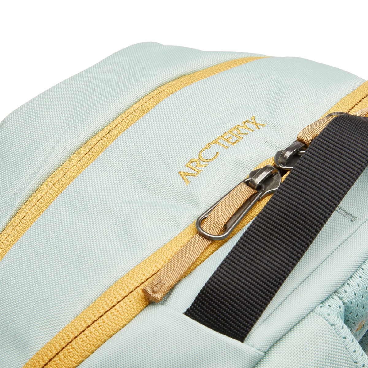 Arc'teryx Men's Mantis 16 Backpack in Trail Magic Arc'teryx